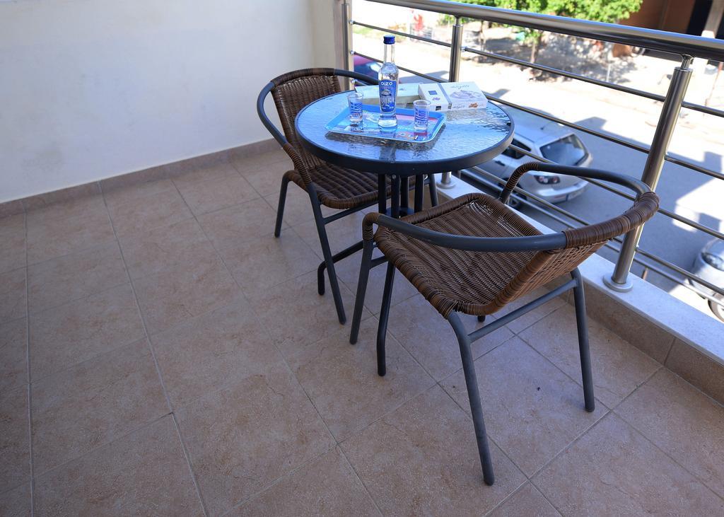 Villa Konstantinos Olympiakí Aktí Exterior foto